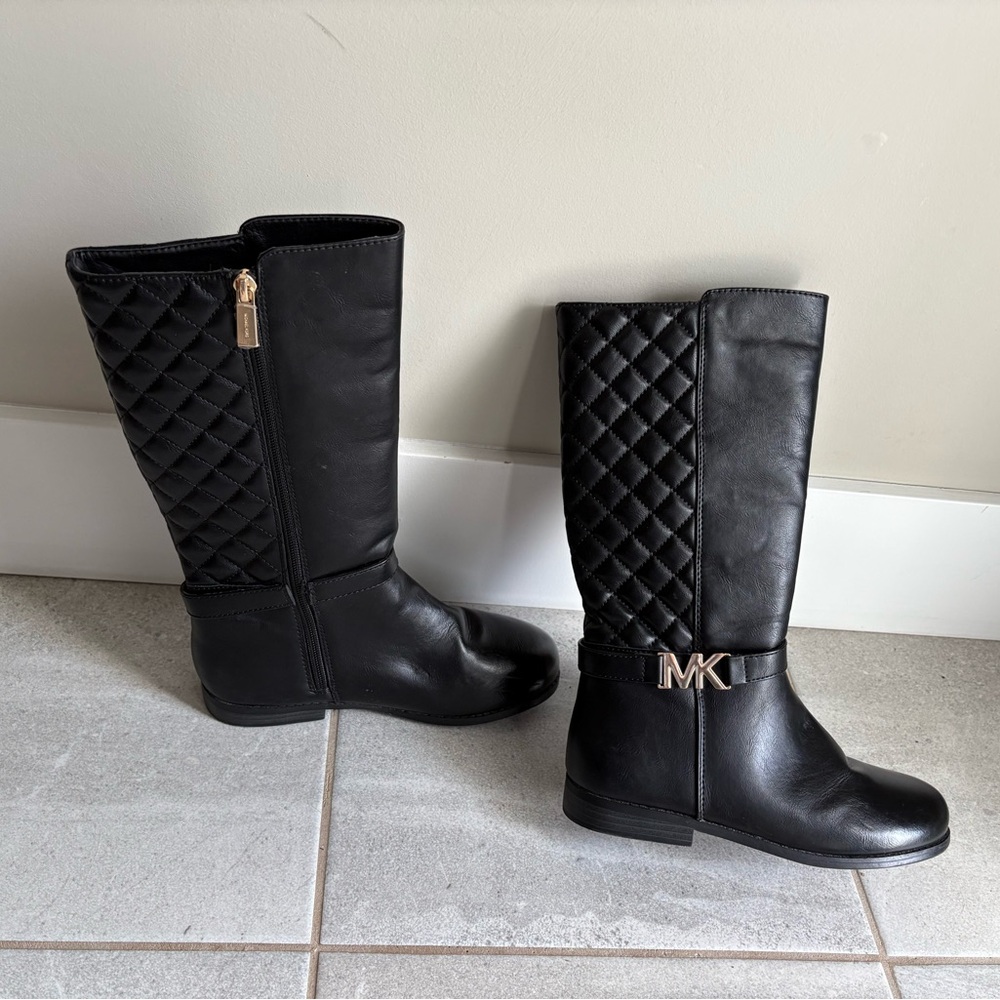 Michael Kors Boots Sz 4 nwot